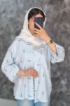 شومیز دخترانه برند میو میو (Miu Miu) پارچه اطلس - مدل آستین گت - تصویر 5