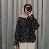 شومیز دخترانه گلدار مدل یقه چیندار (بدون دکمه و جلو گرهای) - تصویر 2
