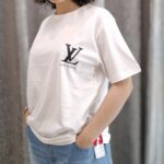 تیشرت دخترانه طرح ال وی (LV) (زنانه) - تصویر 3